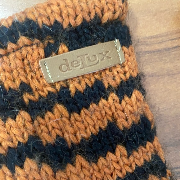 👻Tiger Mittens - Picture 3 of 5